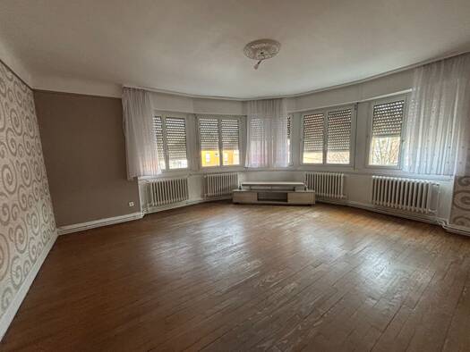 Appartement à louer 650 € 5 pièces 3 chambres 107 m² Étage 2/3 Centre Ville Sarreguemines 57200