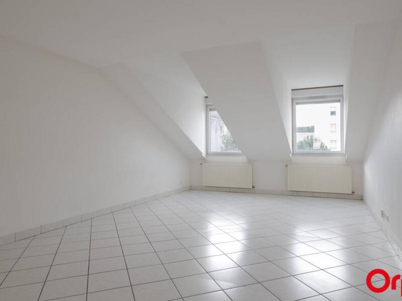 Maison à louer, 54m², LYON 8E