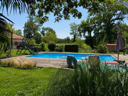 Maison à vendre 293 000 € 8 pièces 6 chambres 211 m² 5 416 m² de terrain Vielle-Soubiran 40240