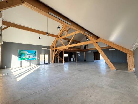 Local commercial à vendre 399 000 € 280 m² de surface de vente Essert 90850