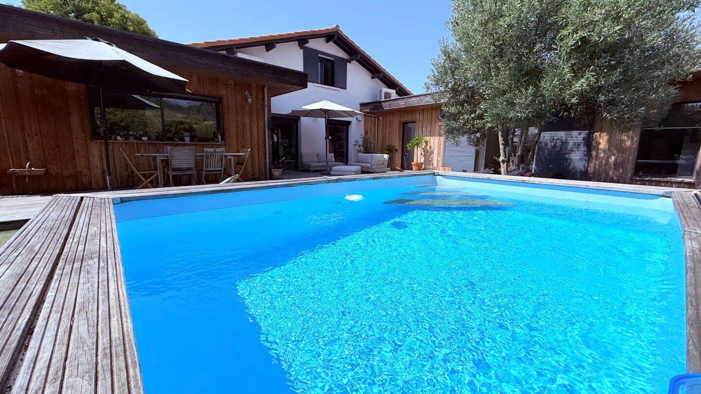 Maison à vendre, 184m², GUJAN MESTRAS