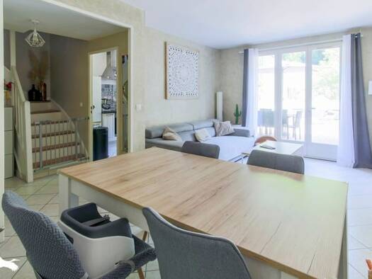 Duplex à vendre 239 000 € 4 pièces 3 chambres 82 m² RDC/1 Haut Gargenville 78440