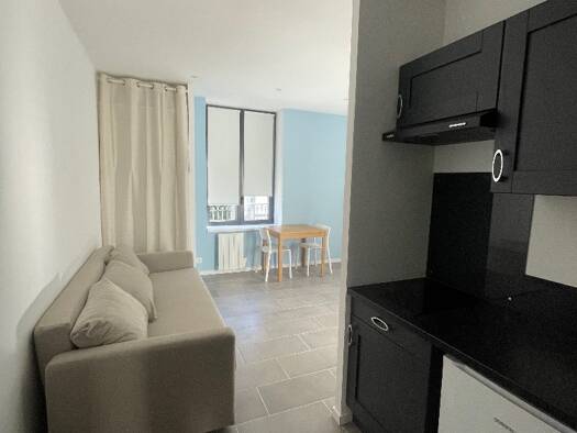 Appartement à louer 420 € 1 pièce 25,7 m² 2ème étage Bellevue-Solaure Saint-Étienne 42100