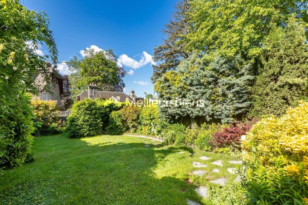Maison à vendre, 228m², SEVRES
