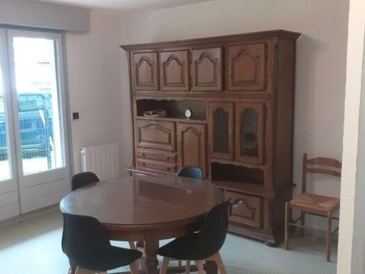 Appartement à louer - logement étudiant 600 € 2 pièces 1 chambre 37 m² RDC Albertville 73200