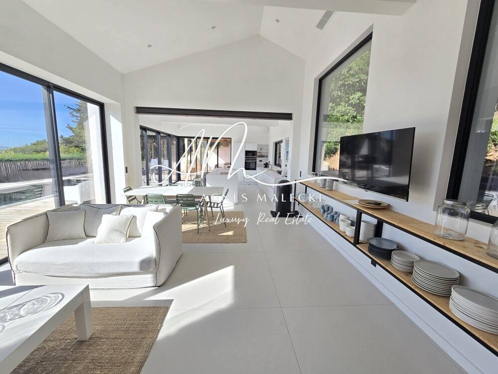 Maison à vendre, 180m², LA CROIX VALMER