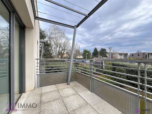 Appartement à vendre 210 000 € 2 pièces 1 chambre 39,28 m² Étage 1/2 Tassin le Bourg Tassin-la-Demi-Lune 69160