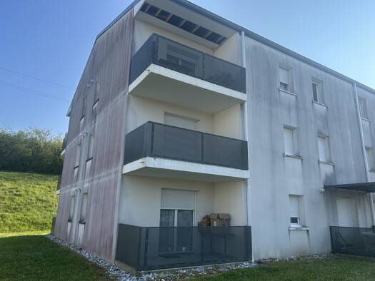 Appartement à vendre 137 410 € 1 pièce 41,2 m² Étage 2/3 Bassens 33530