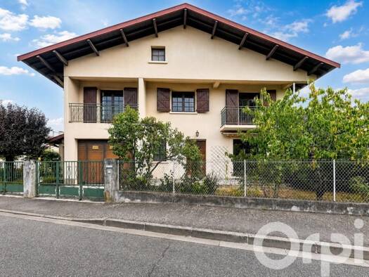 Maison à vendre 159 000 € 5 pièces 4 chambres 136 m² 514 m² de terrain Est Saint-Gaudens 31800