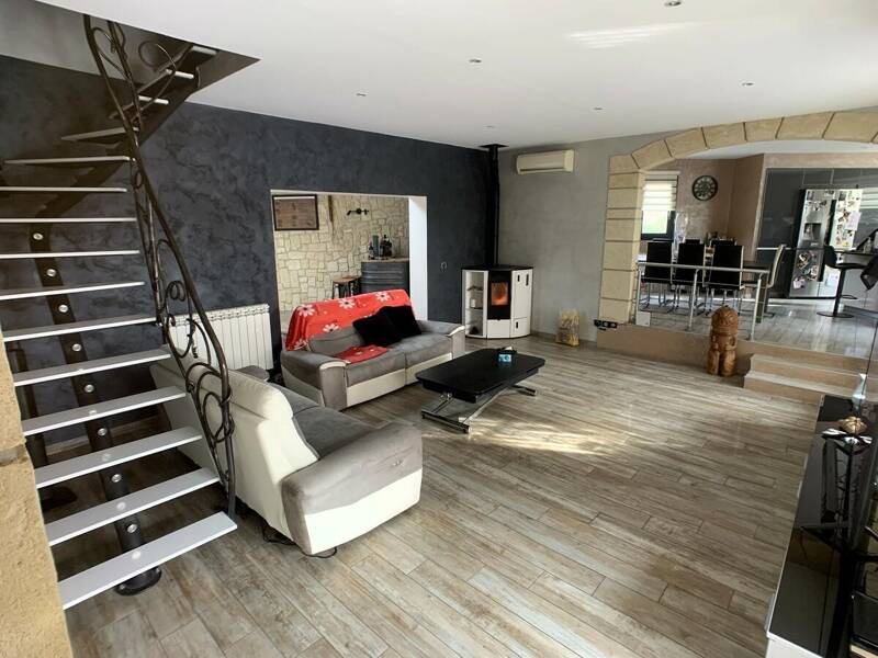 Maison à vendre, 187m², SAINT VICTORET