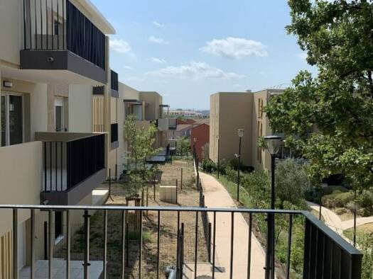 Appartement à louer 781 € 3 pièces 2 chambres 60 m² 1er étage Collettes Est Draguignan 83300
