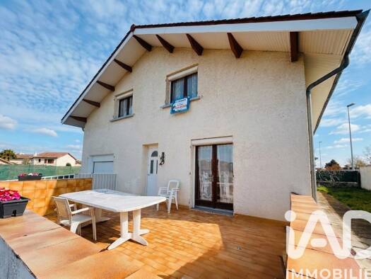 Maison à vendre 299 000 € 5 pièces 3 chambres 180 m² 600 m² de terrain Montrond-les-Bains 42210