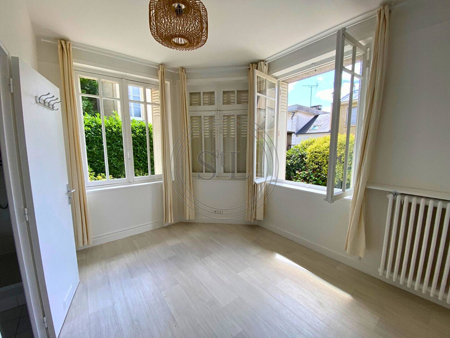 Maison à louer, 32m², VERSAILLES