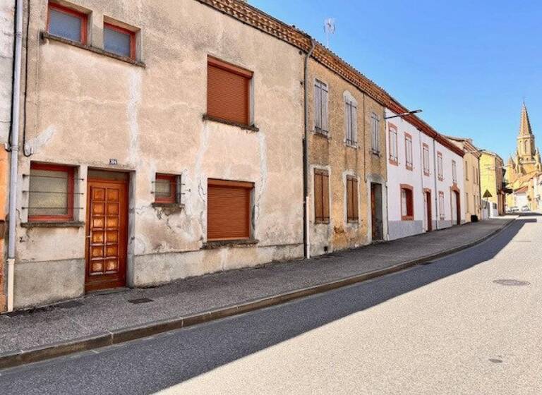 Maison à vendre 100 000 € 9 pièces 6<br/>chambres 210 m²<br/>superficie 424 m²<br/>terrain Peguilhan 31350