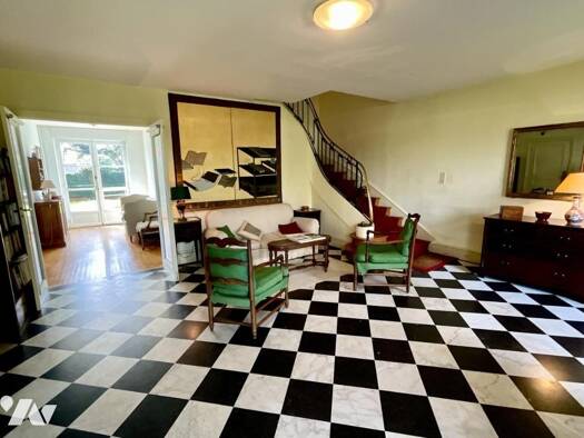 Maison à vendre 900 000 € 6 pièces 3 chambres 338 m² de terrain Larmor-Plage 56260
