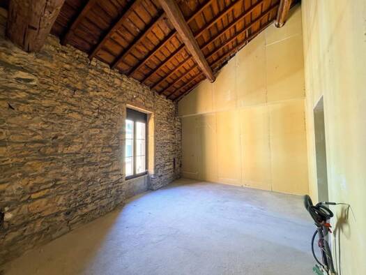 Duplex à vendre 75 000 € 2 pièces 1 chambre 30 m² Étage 1/2 Belleroche Villefranche-sur-Saône 69400