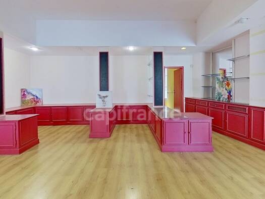 Local commercial à vendre 99 000 € 156 m² de surface de vente Amélie-les-Bains-Palalda 66110