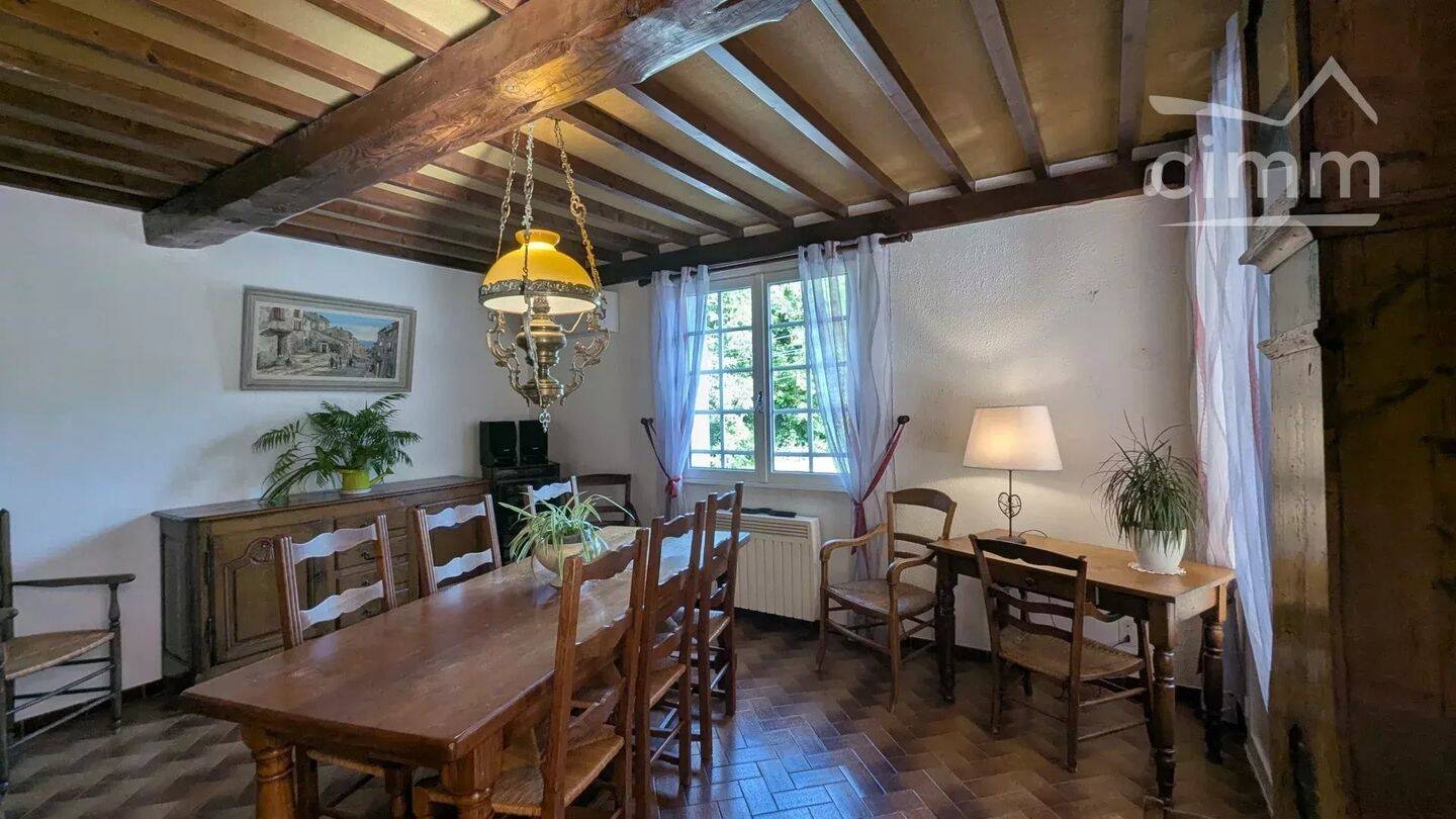 Maison à vendre, 102m², SAINT PIERRE DE CHANDIEU