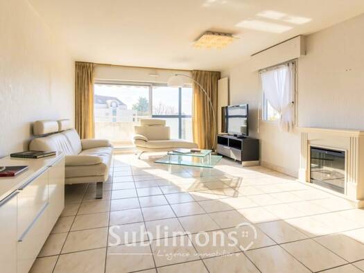 Appartement à vendre 315 000 € 3 pièces 2 chambres 93,2 m² Étage 5/7 Le Pargo-La Mare-Bois de Vincin Vannes 56000