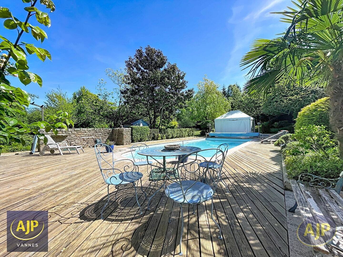 Maison à vendre, 192m², LOCQUELTAS
