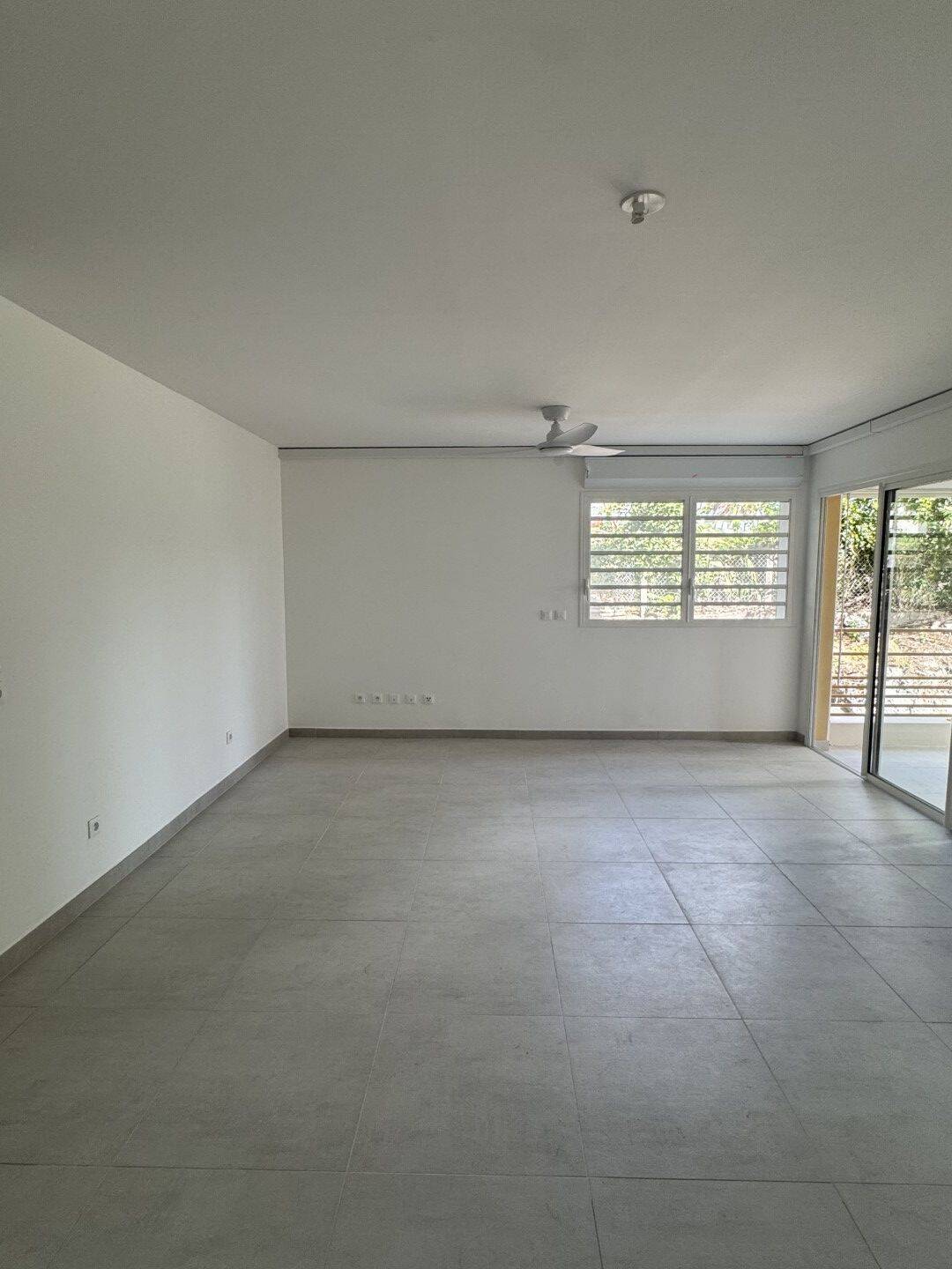 Maison à louer, 49m², FORT DE FRANCE