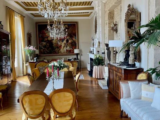 Château à vendre 1 290 000 € 16 pièces 9 chambres 800 m² 550 m² de terrain Béziers 34500