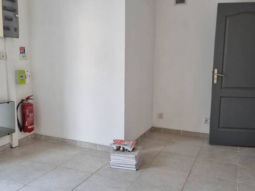 Local commercial à louer 520 € 20 m² de surface de vente Saint-Porchaire 17250