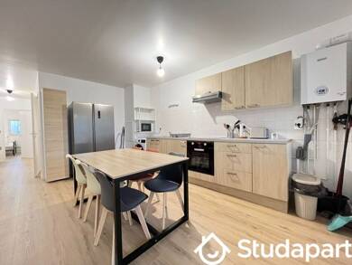 Appartement à louer 590 € 1 pièce 2 chambres 12 m² 4ème étage Delaunay Belleville Saint-Denis 93200