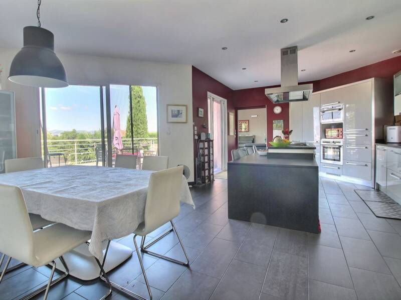 Maison à louer, 330m², VOURLES