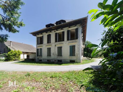 Maison à vendre 425 000 € 18 pièces 12 chambres 300 m² 1 700 m² de terrain Coarraze 64800