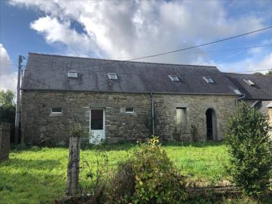Maison à vendre 82 680 € 3 pièces 1 chambre 56,9 m² 1 884 m² de terrain Locmaria-Berrien 29690