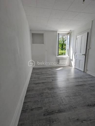 Maison à vendre 85 000 € 4 pièces 3 chambres 75 m² 1 000 m² de terrain Montvicq 03170