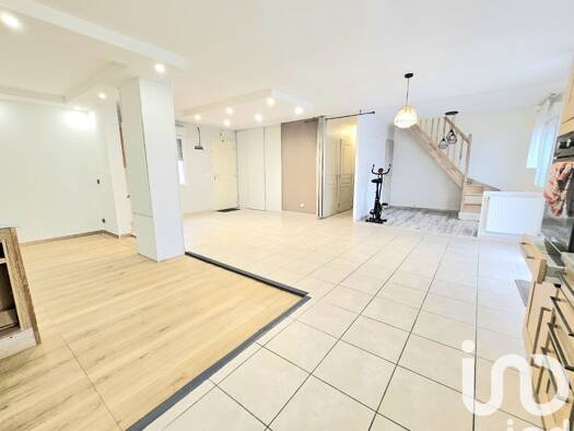Maison à vendre 199 950 € 6 pièces 5 chambres 101 m² 353 m² de terrain Saint-Lyé-la-Forêt 45170