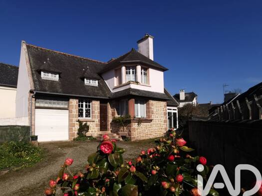 Maison de ville à vendre 195 000 € 9 pièces 5 chambres 148 m² 510 m² de terrain Pontrieux 22260