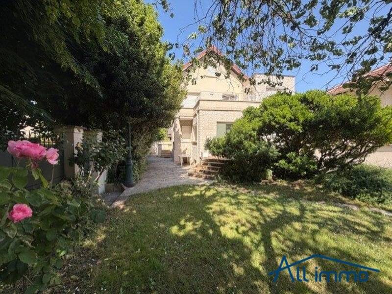 Maison à vendre, 143m², JOINVILLE LE PONT