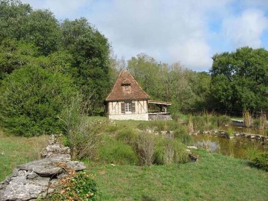 Maison à vendre 499 800 € 6 pièces 4 chambres 230 m² 8 000 m² de terrain Le Bastit 46500