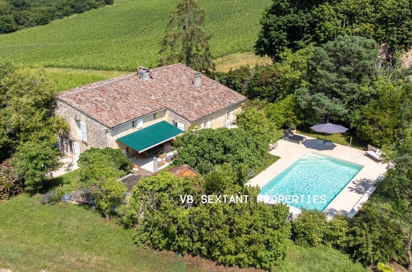 Maison à vendre, 240m², LANGOIRAN