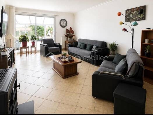 Maison de plain-pied à vendre 217 000 € 4 pièces 2 chambres 88 m² Les Turbaudières Cholet 49300