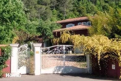 Villa à vendre 850 000 € 8 pièces 5 chambres 324 m² 2 700 m² de terrain Néoules 83136