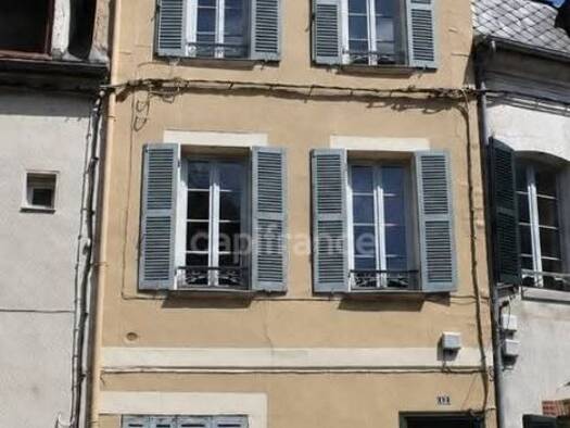 Immeuble à vendre 299 000 € 120 m² Vieille Ville Joigny 89300