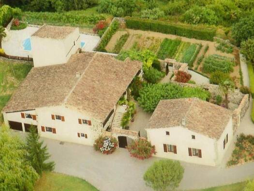 Maison à vendre 790 000 € 13 pièces 7 chambres 420 m² 4 500 m² de terrain Montélimar 26200