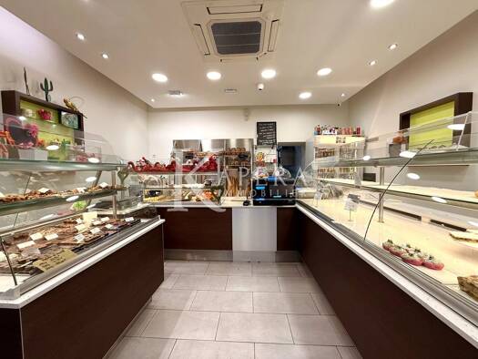 Boulangerie / Pâtisserie à vendre 185 000 € 180 m² de surface de vente Notre Dame Nice 06000