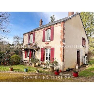 Maison à vendre 230 000 € 5 pièces 3 chambres 137 m² 9 645 m² de terrain St Maurice sur Aveyron 45230