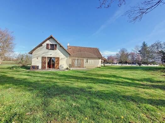 Maison à vendre 185 000 € 7 pièces 3 chambres 116 m² 2 500 m² de terrain Dours 65350