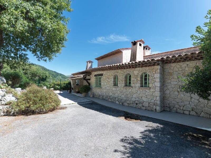 Maison à vendre, 309m², TOURRETTES SUR LOUP