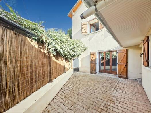 Maison de ville à vendre 395 000 € 4 pièces 3 chambres 124 m² Croix Luizet Villeurbanne 69100