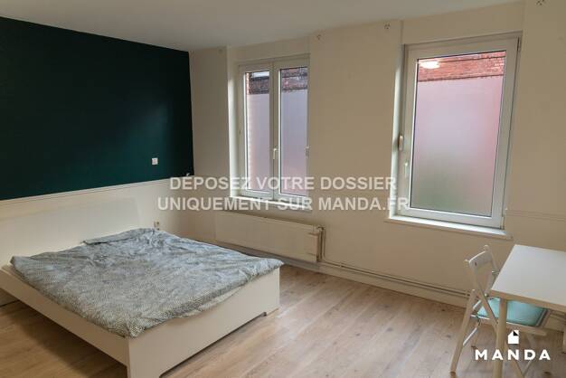 Appartement à louer 540 € 5 pièces 4 chambres 18 m² RDC Wazemmes Lille 59000