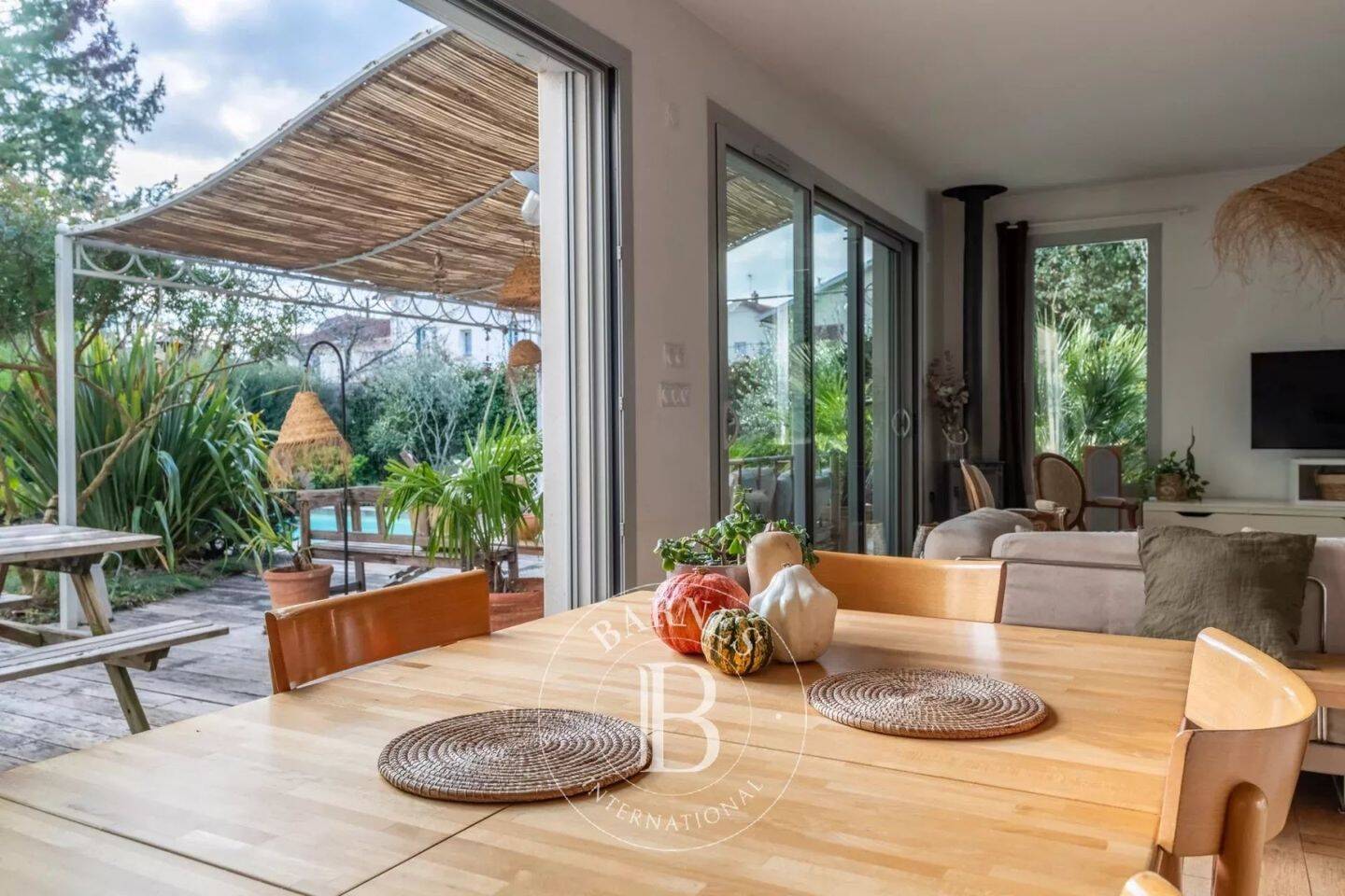 Maison à vendre, 190m², TASSIN LA DEMI LUNE