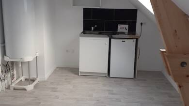 Appartement à louer 375 € 1 pièce 17 m² Estrees St Denis 60190