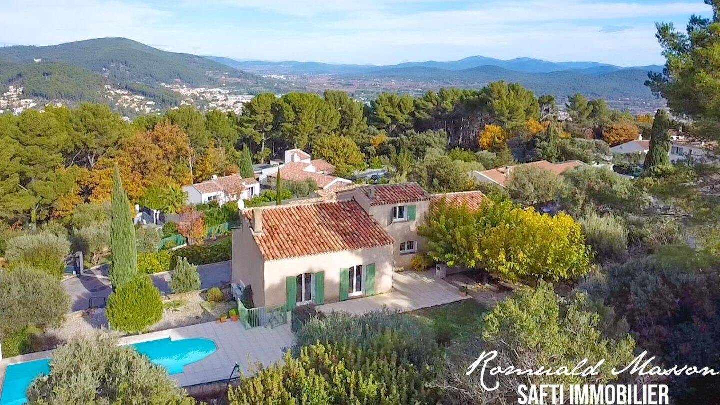 Maison à vendre, 163m², SOLLIES VILLE